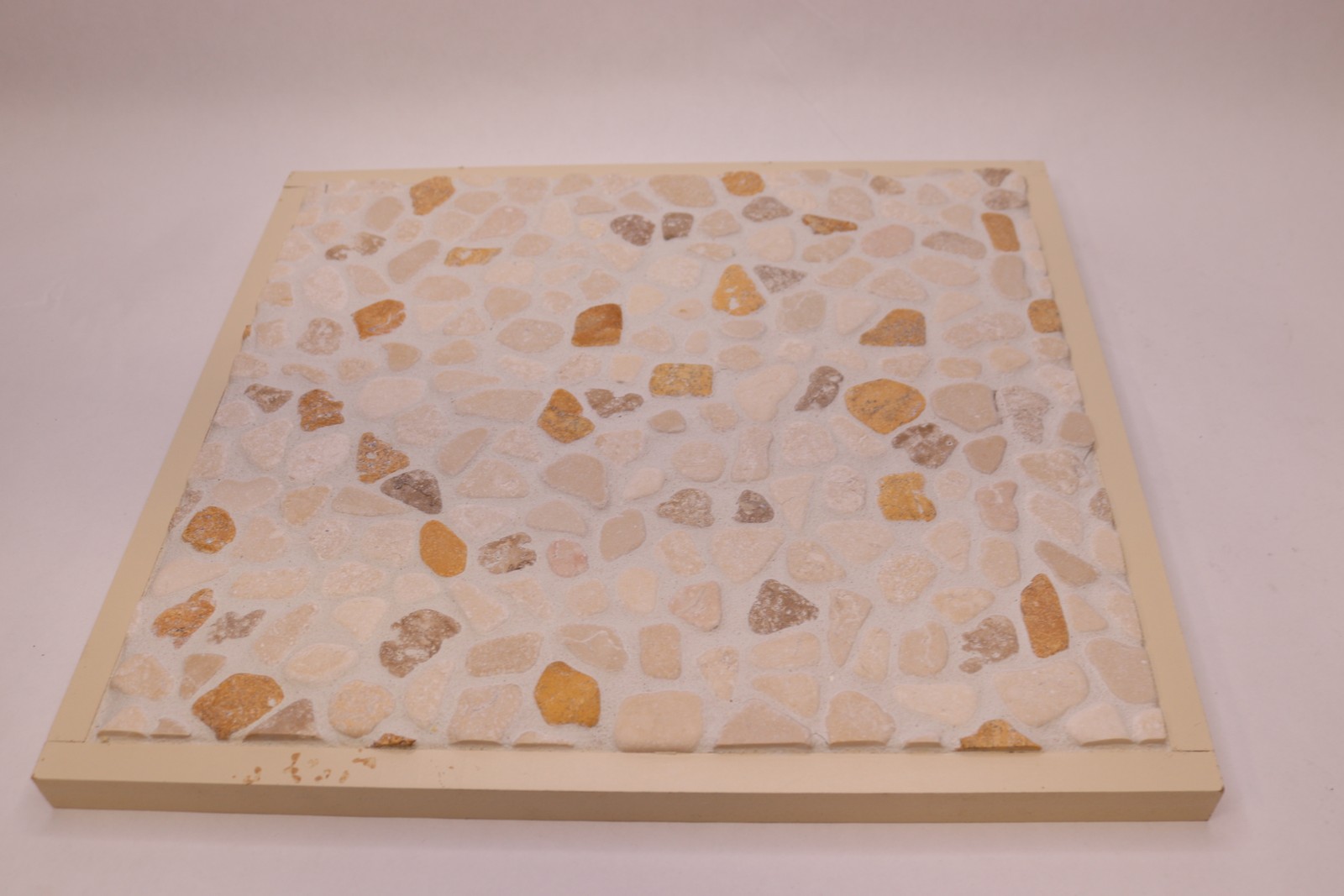 Jeffrey Court Display Creama River Rock 12″ x 13″