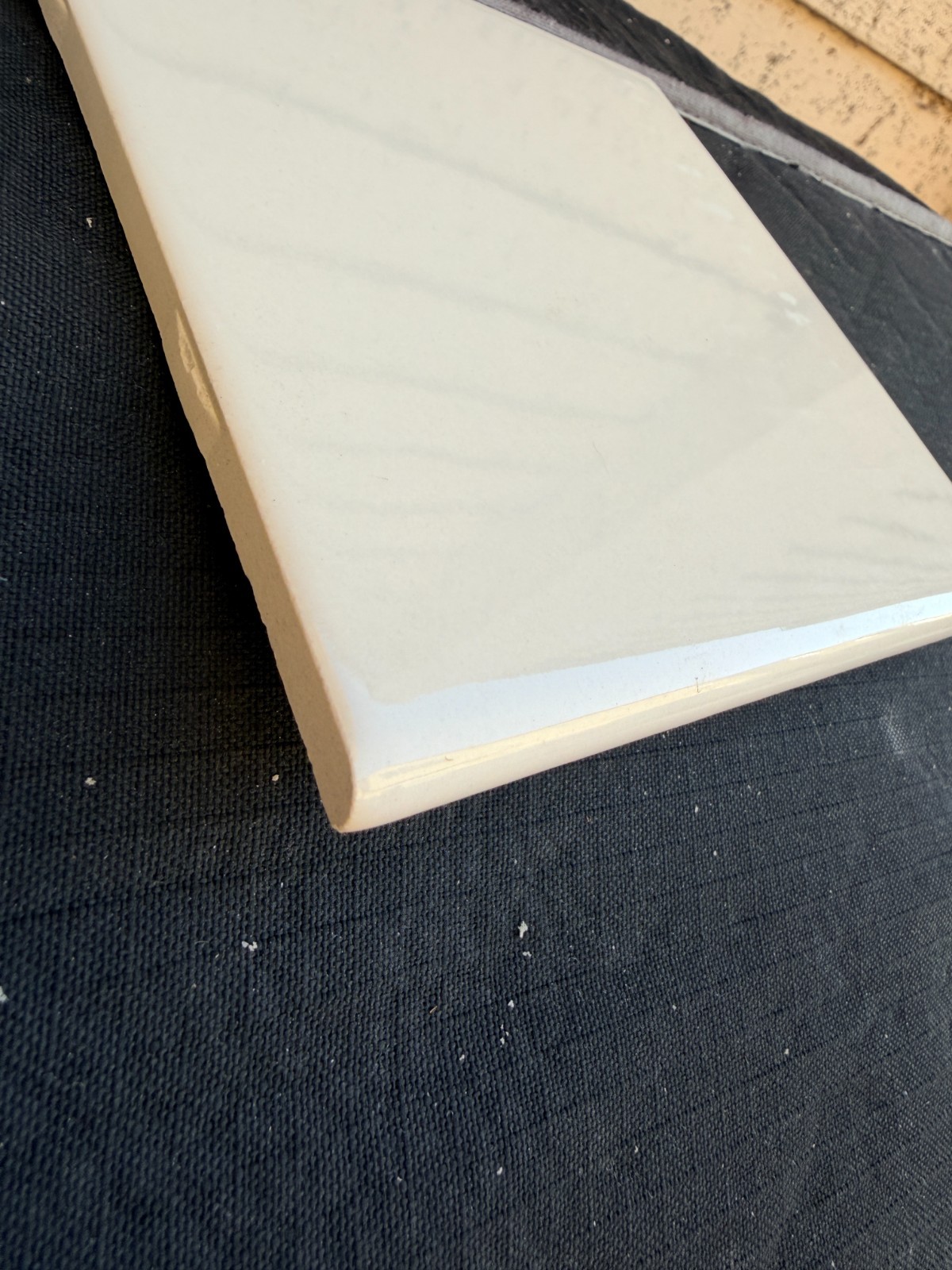 Lot of 2 – Daltile 6×6″ Almond Bullnose Tile D135
