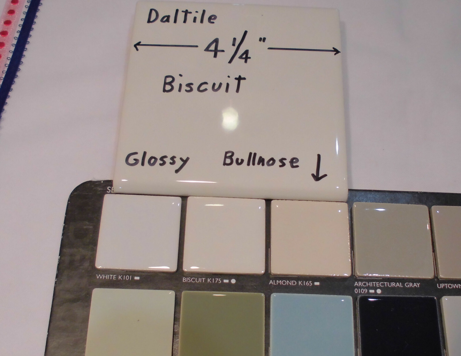 1 pc. *Biscuit* 4-1/4″ Ceramic Bullnose Tile by Daltile Co.: Glossy NEW Stock