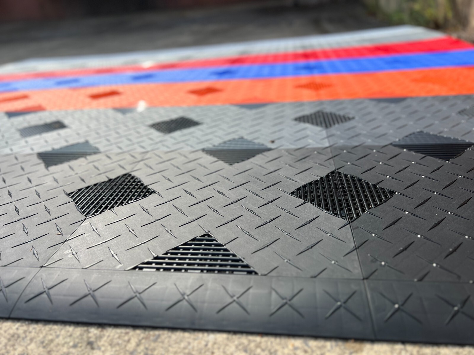 Black … HYBRID-X garage floor tiles. 50 square feet 17” X 17” MADE IN USA