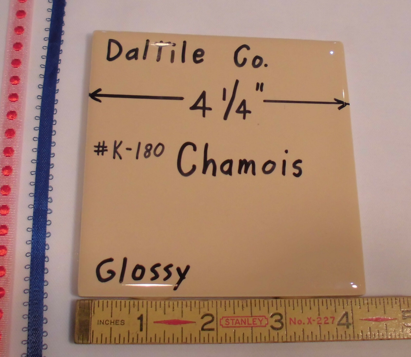 1 pc. *Chamois / Tan* Glossy Ceramic Tile by Daltile #K180; 4-1/4″ Discontinued