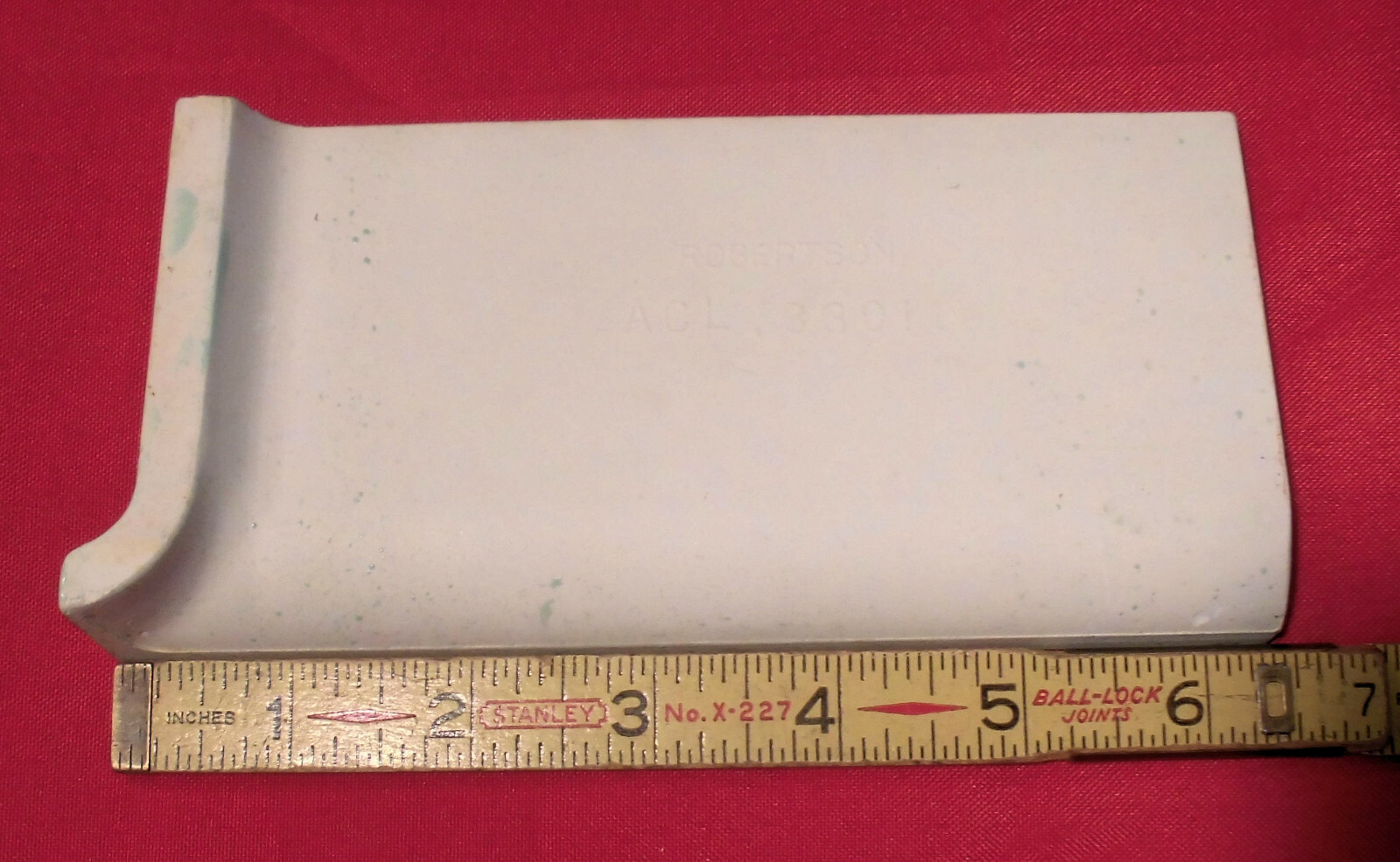 1 pc. Leaf Green; stack-on-top base/cove Ceramic Tile; Robertson; 3″ X 6-1/2″ R