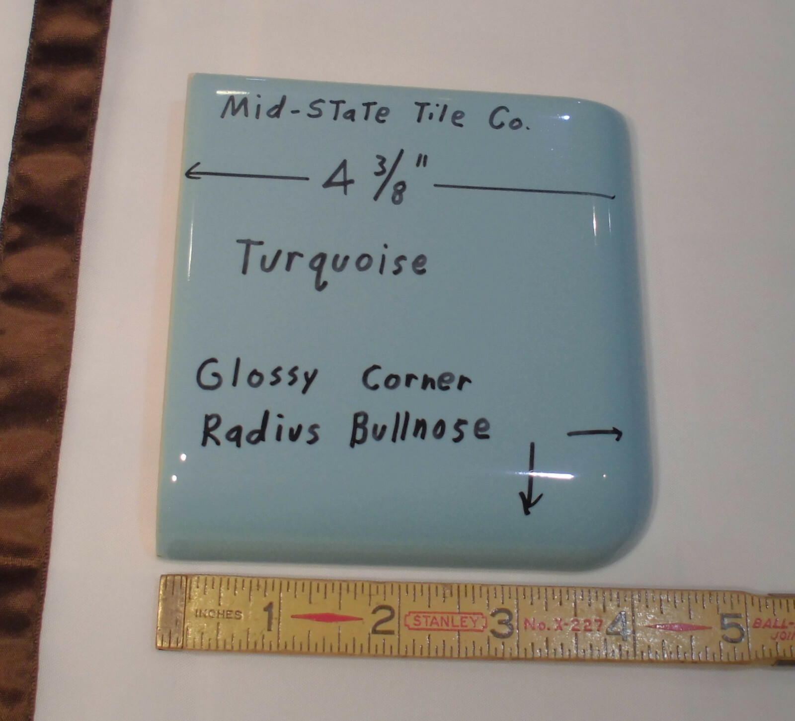 1 pc. Corner Bullnose; Turquoise Glossy Ceramic Tile by Mid-State 4-3/8″ Mudd
