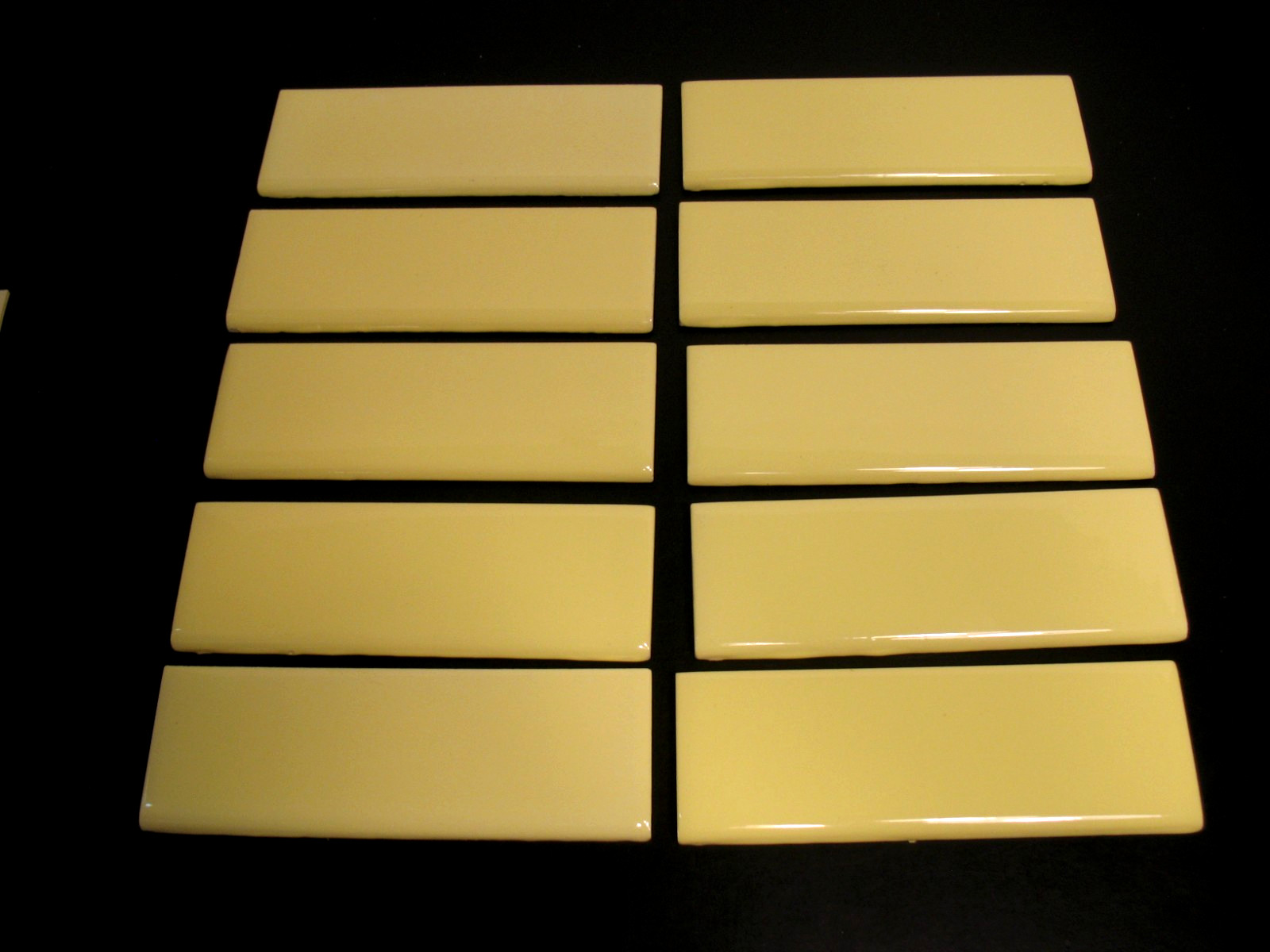 BULLNOSE FLAT TILE 6X2 INCH YELLOW H&R JOHNSON IMPERFECT INDIA GLOSSY LOT OF 10