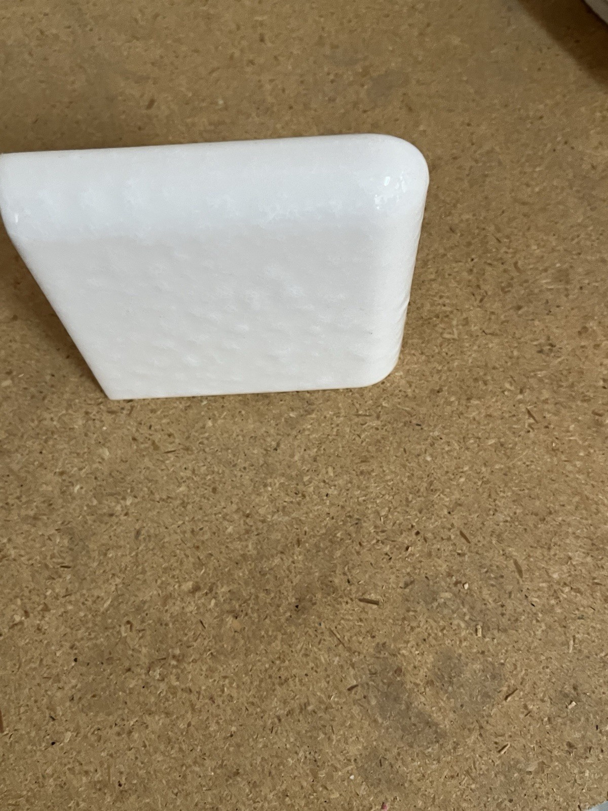 1 pc. AN4402 Radius Bullnose Corner Mayan White Glossy Ceramic Daltile 4-1/4″