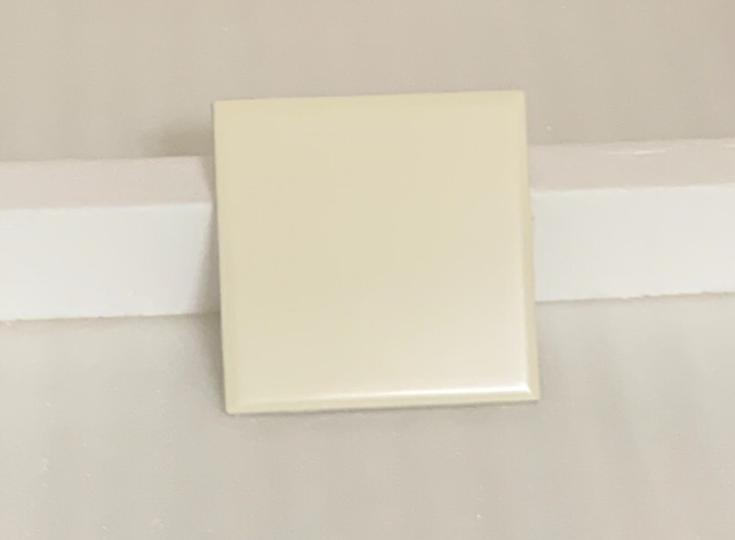 New Ceramic Daltile 4 1/4″ x 4 1/4″ Crisp Linen #0739 Matte