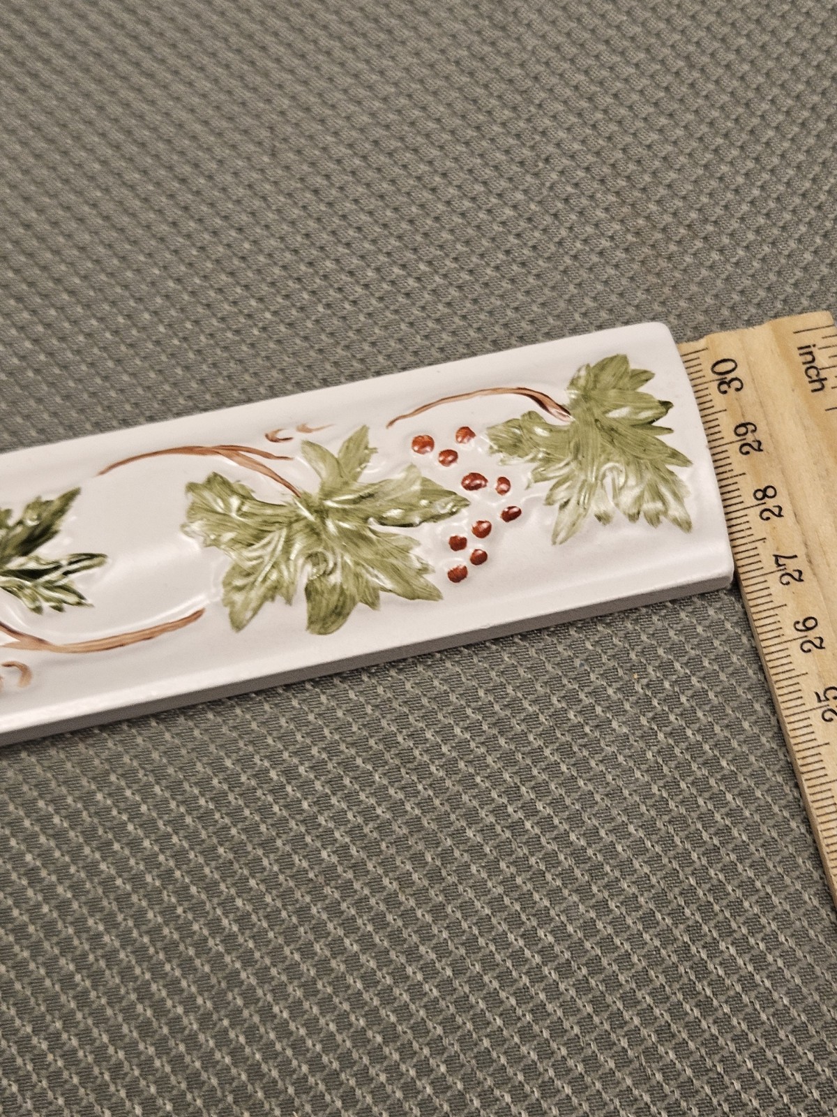 3 Ceramic Border Tiles, Leaves, 6×1.5″