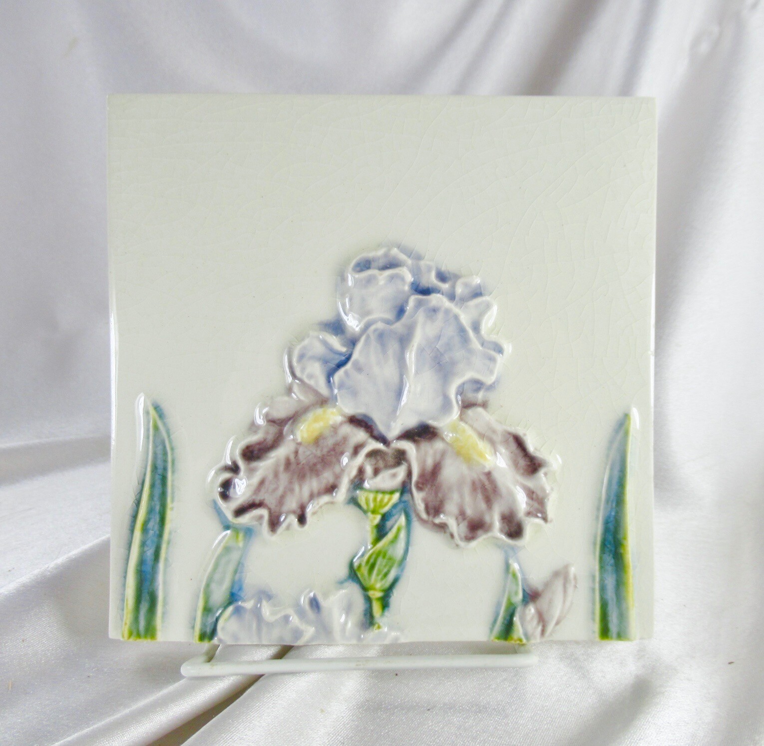 HTF PRATT & LARSON FLOW MULBERRY & BABY BLUE IRIS 6” TILE UNUSED