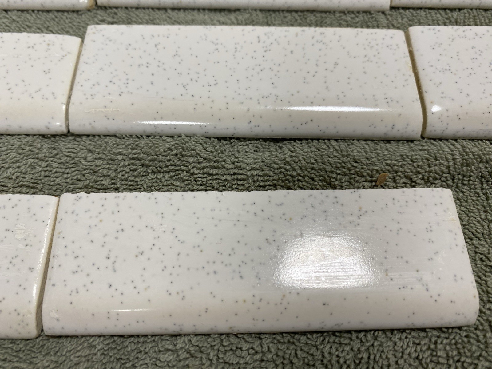 9 Vintage (1950-60s) White Speckled Ceramic Tile – CUT BULLNOSE – 1.5×4.25