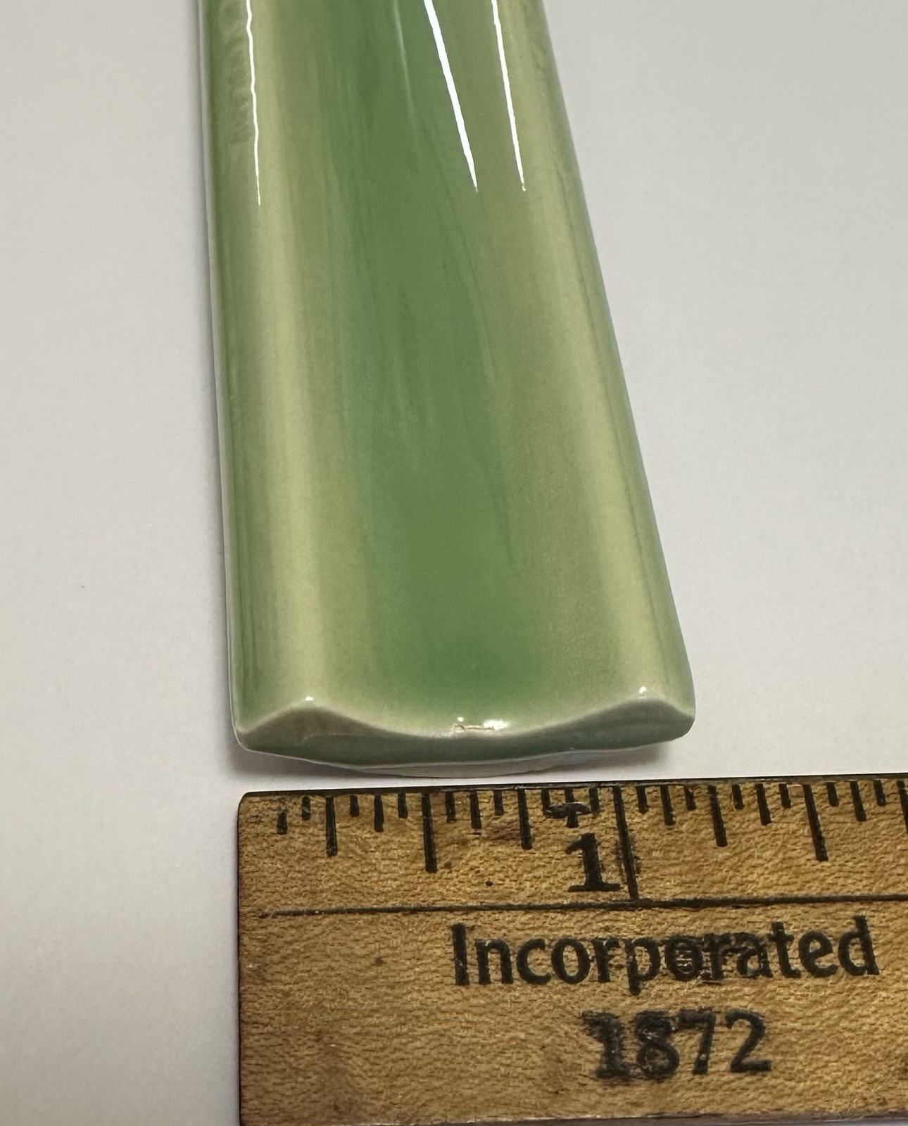 1 pc. Lime Green: Ceramic inside Corner / Quarter Round Tile 1″ X 6″ England