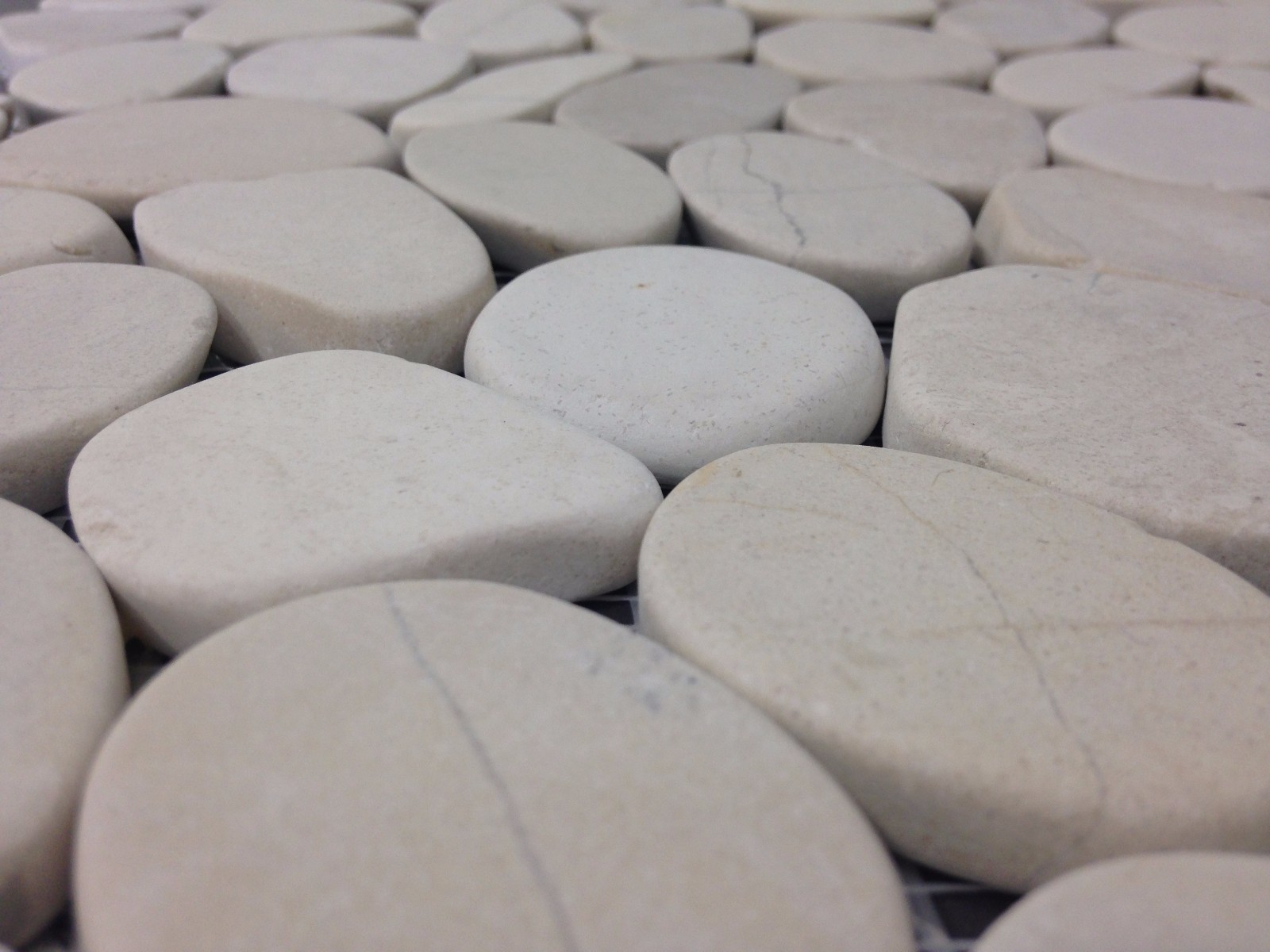 White Pebble Flat Tile 12″x12″ River Rock Stone Mosaic Wall Shower Floor Meshed