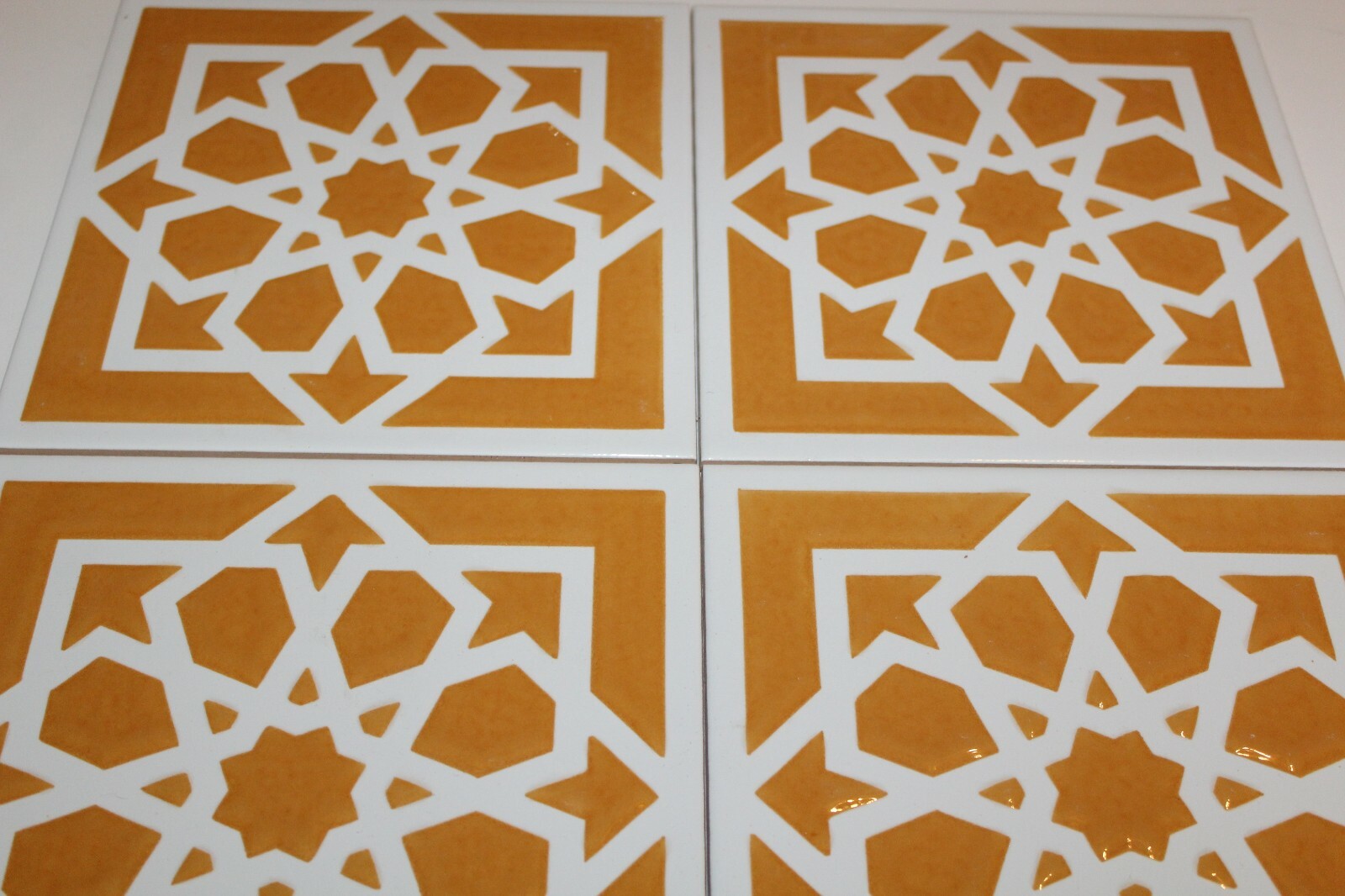 4 8″x8″ Iznik Raised Mustard & White Geometric Pattern Ceramic Tile