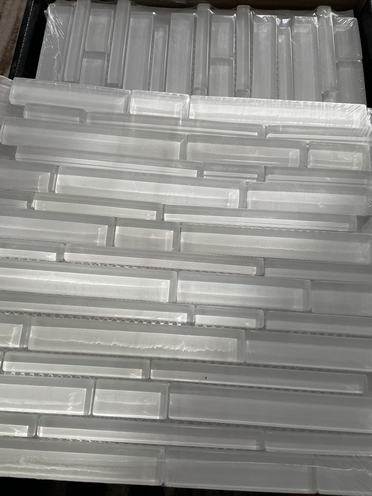10 PC MSI Ice Interlocking 12x12x8mm Glass Mesh Mounted Mosaic Tile