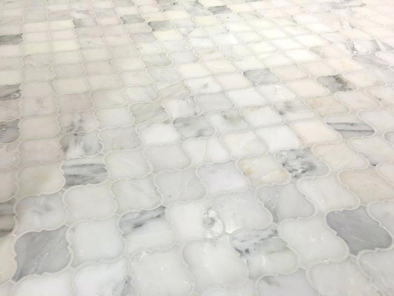 C893XH Carrara Marble Arabesque Baroque Lantern Mosaic Tile Venato Honed Big