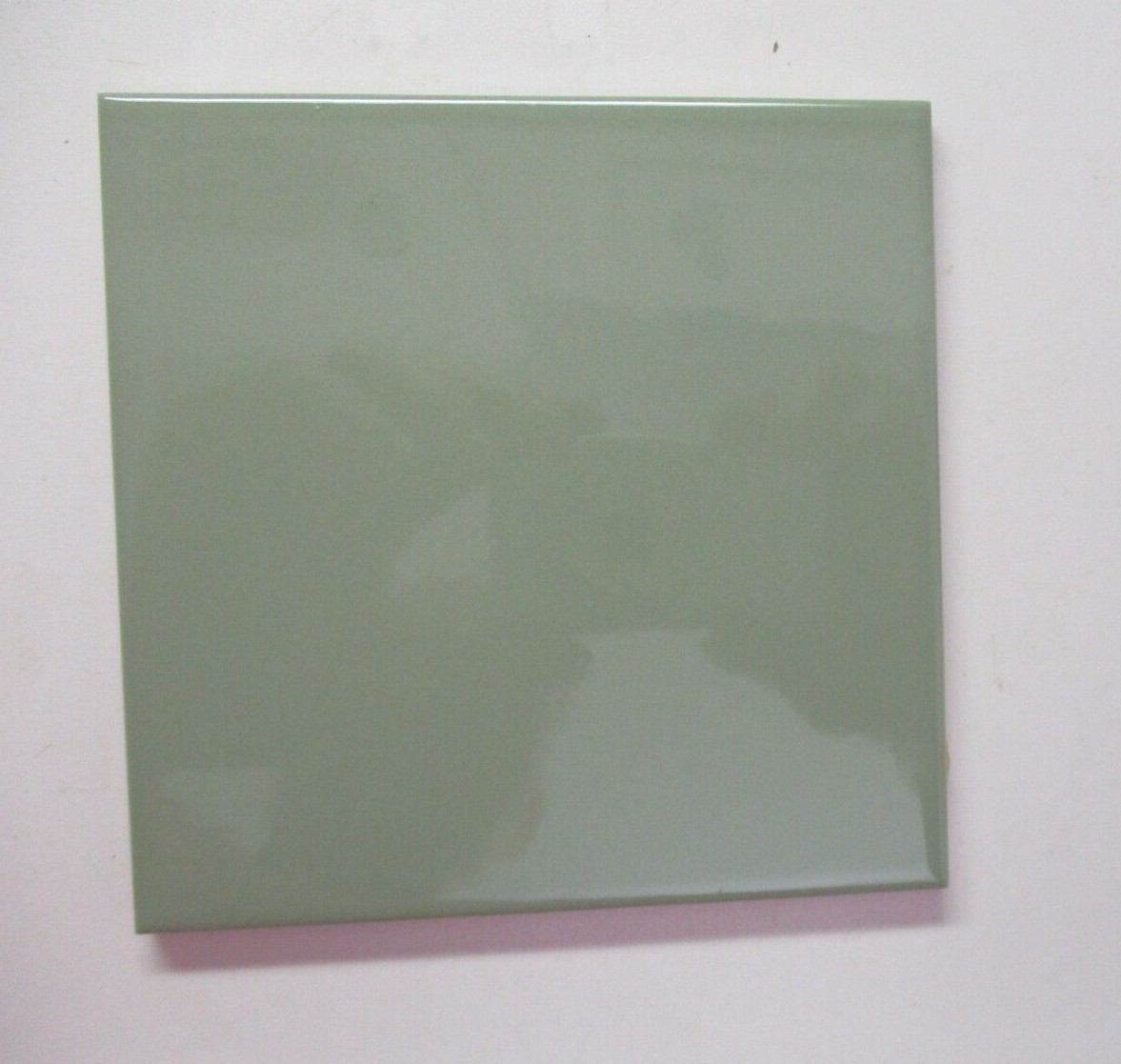 1 Tile US Ceramic 72476484800-4 Gloss Sage Green 4-1/4″ Sq. Wall 2015 Modern