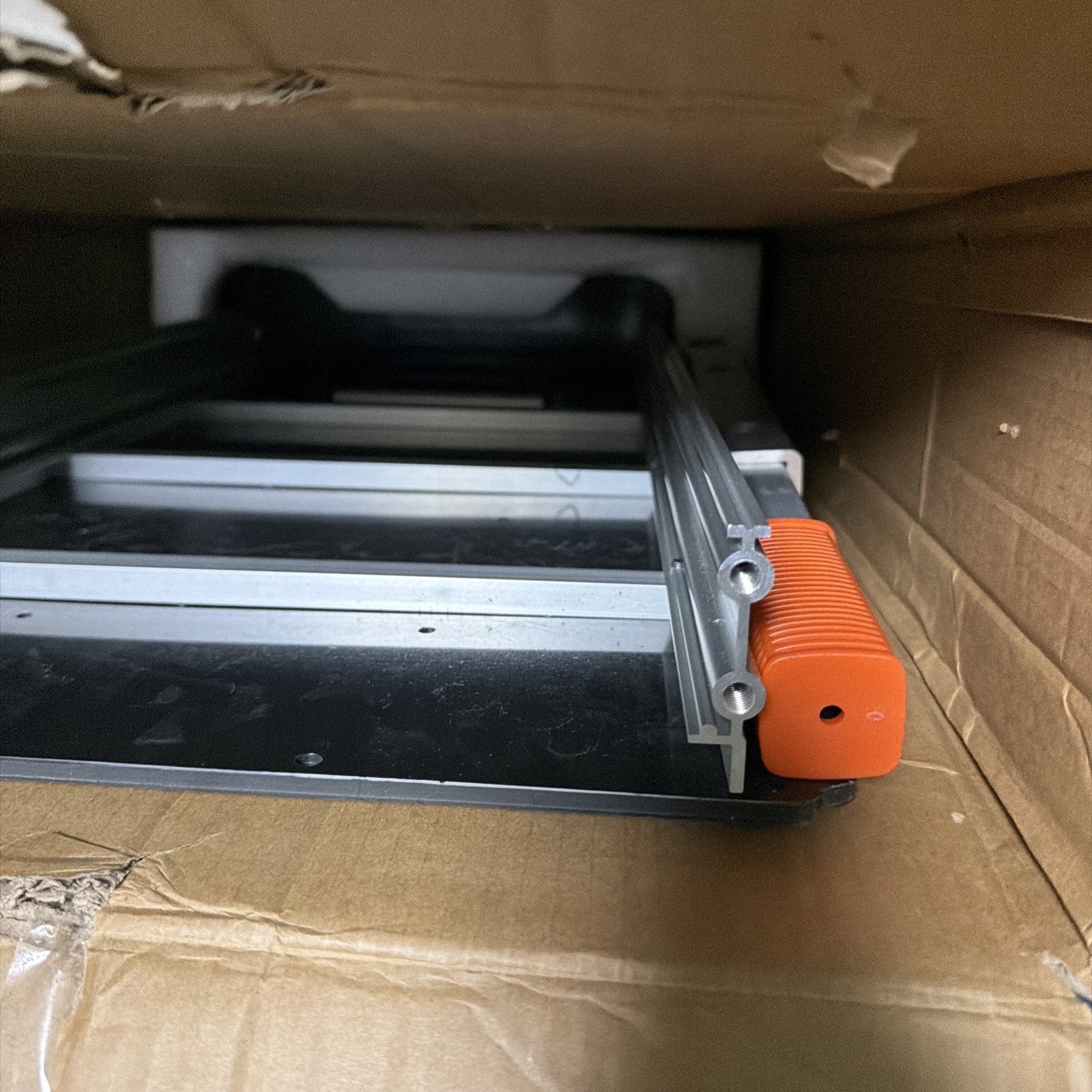 Vevor 12″ Vinyl Flooring Cutter with 16mm Capacity and Durable Alloy Handle READ
