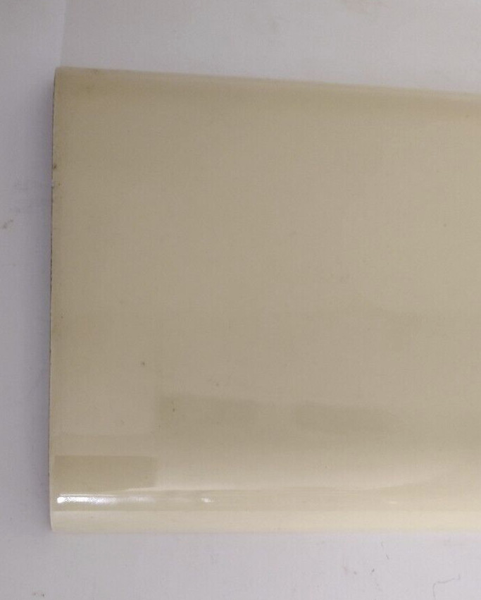 1 Wheeling Double Corner Ceramic Saddle Tile Cap U Shape Pale Yellow 6-1/8″ Vtg