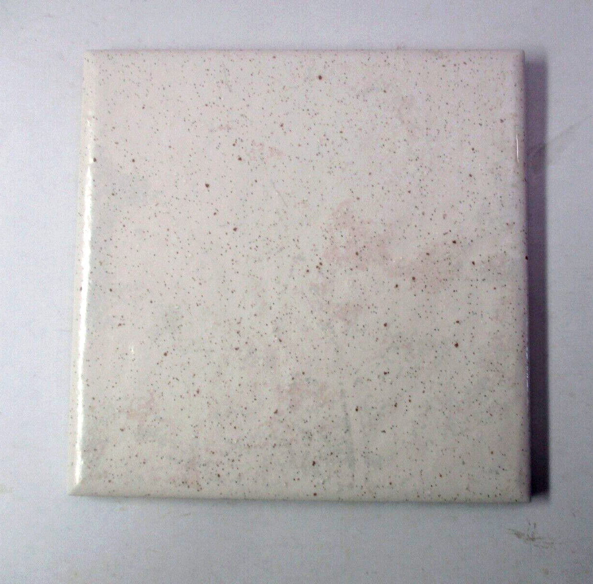 1 Wall Tile Interceramic USA 4-1/4″ Satin Brown Specks on Light Beige Wrinkled