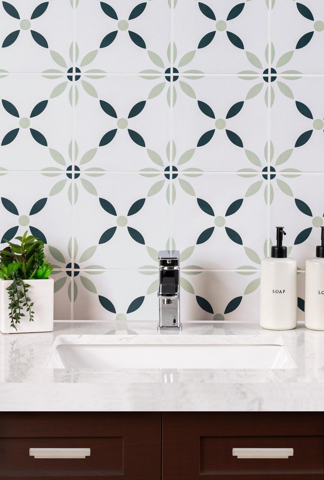 Ackland AKNPTAMA8X8M-PL Amara – 8″ x 8″ Porcelain Encaustic Floor – Estara