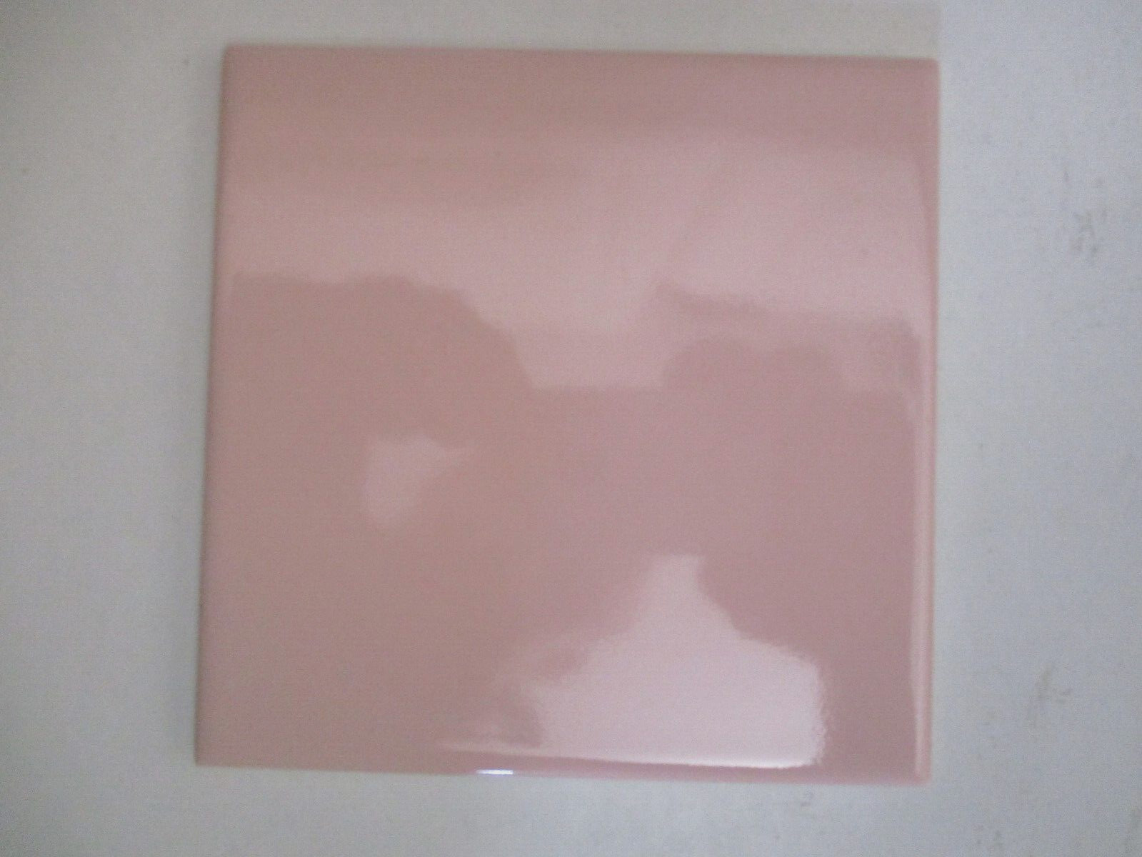 1 Wall Tile Atco USA 4-3/8″ Semi Gloss Pastel Rose Pink Ceramic 1950s Retro Vtg