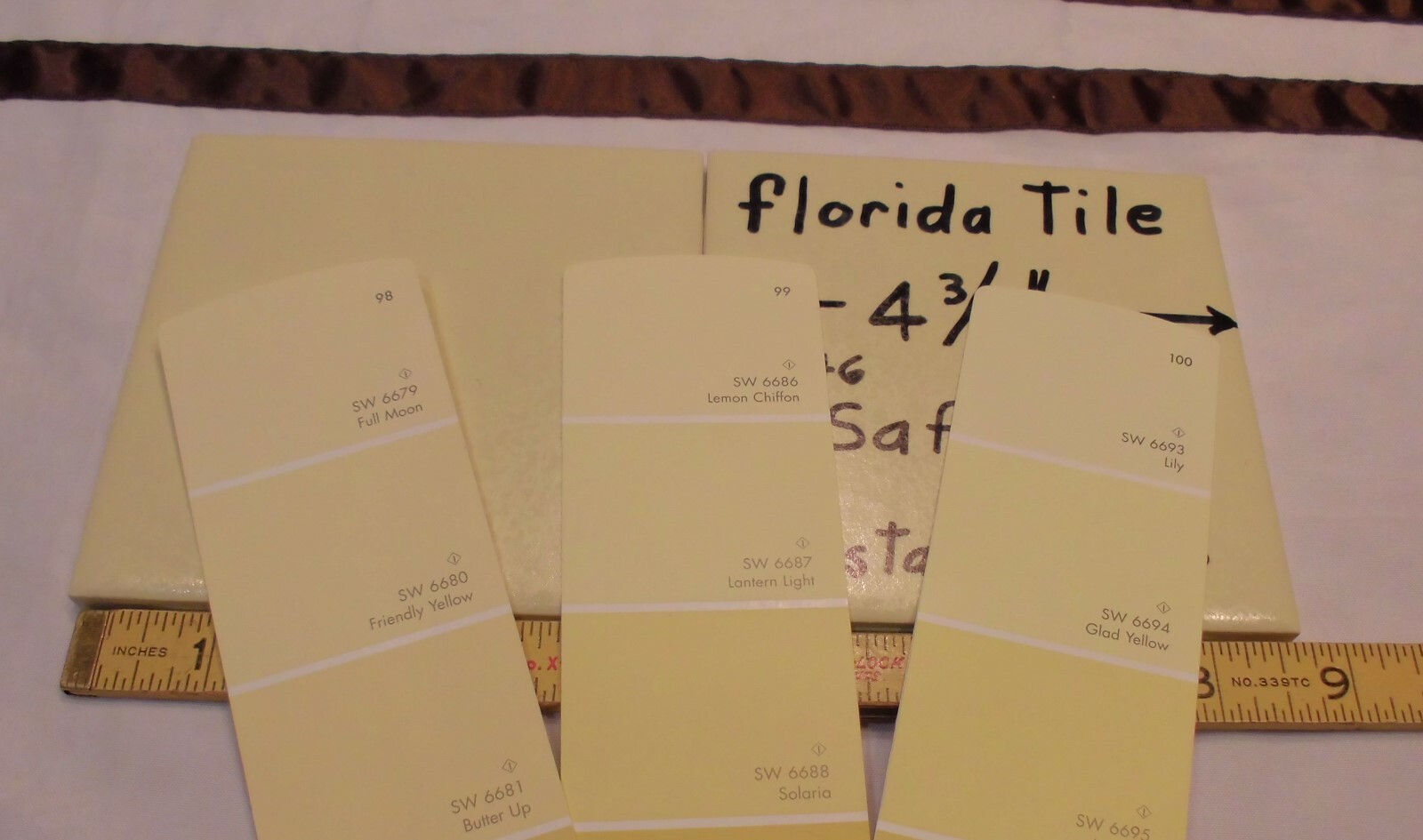 1 pc.*Saffon-Pastle Yellow* 4-3/8″ Ceramic Crystal Glazed tiles by florida NOS