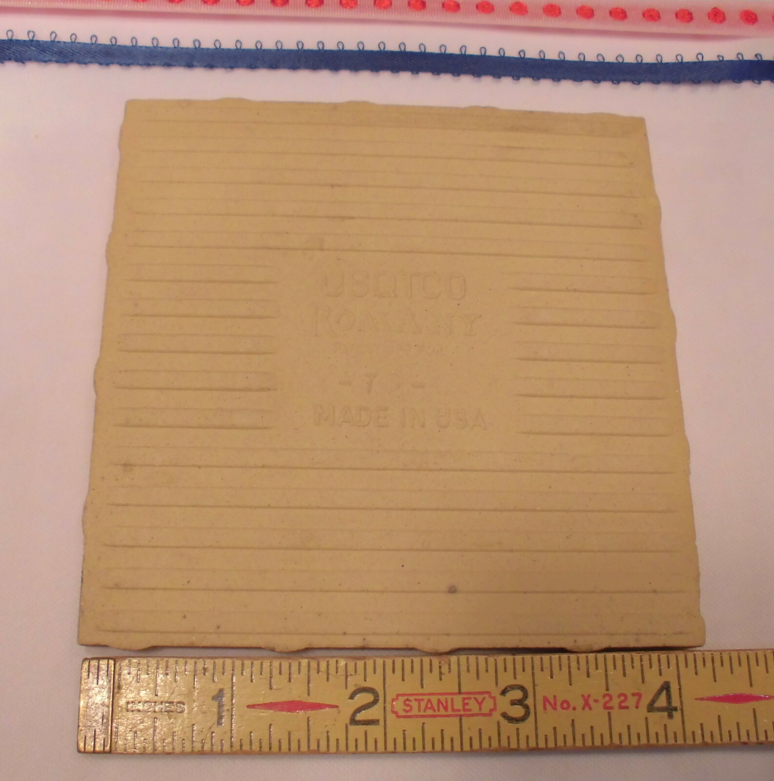1pc. Peach 4-1/4″ Glossy Ceramic Tile; Romany Co. Defects 1/8″chipped edge +