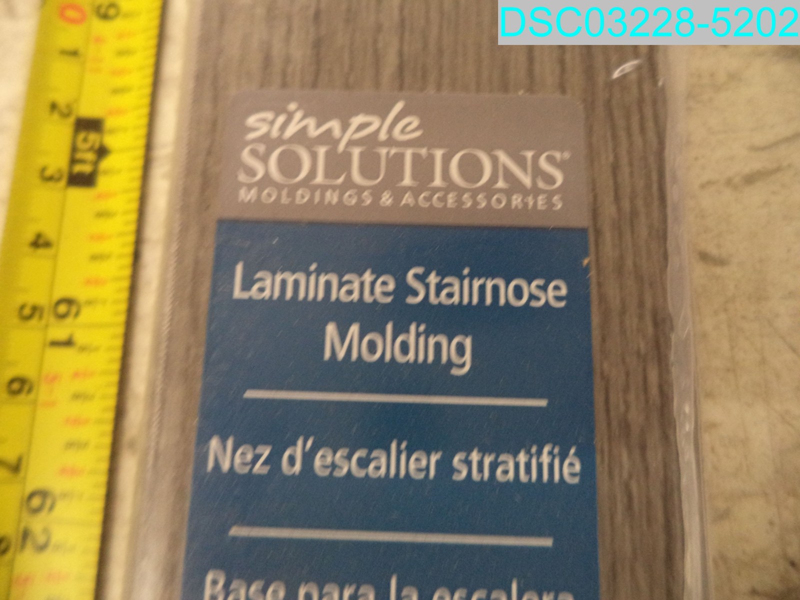 DAMAGED MG01327 Simple Solutions Laminate Stair Nose Molding 78-3/4″ L