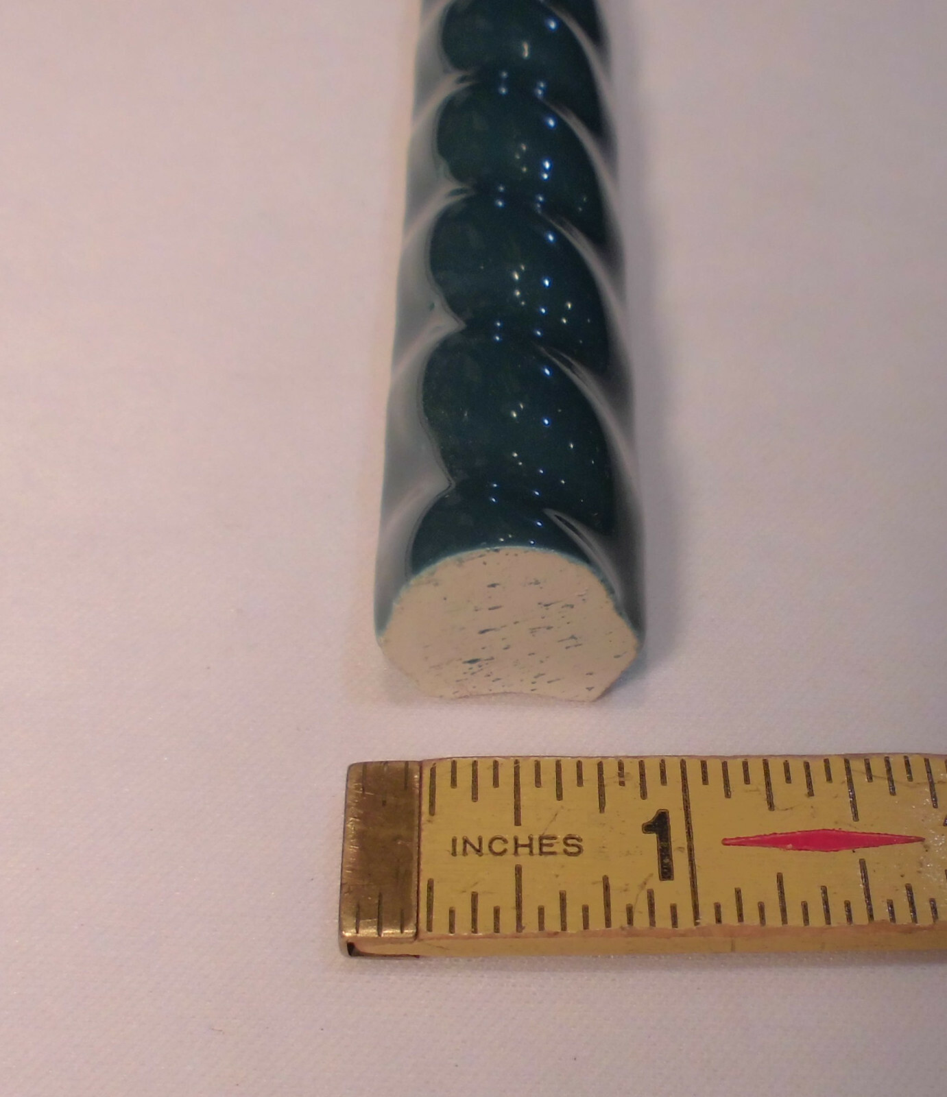 1 pc. Glossy Teal Ceramic Sizzle Liner Rope Tiles 3/4″ X 6″ American Olean New