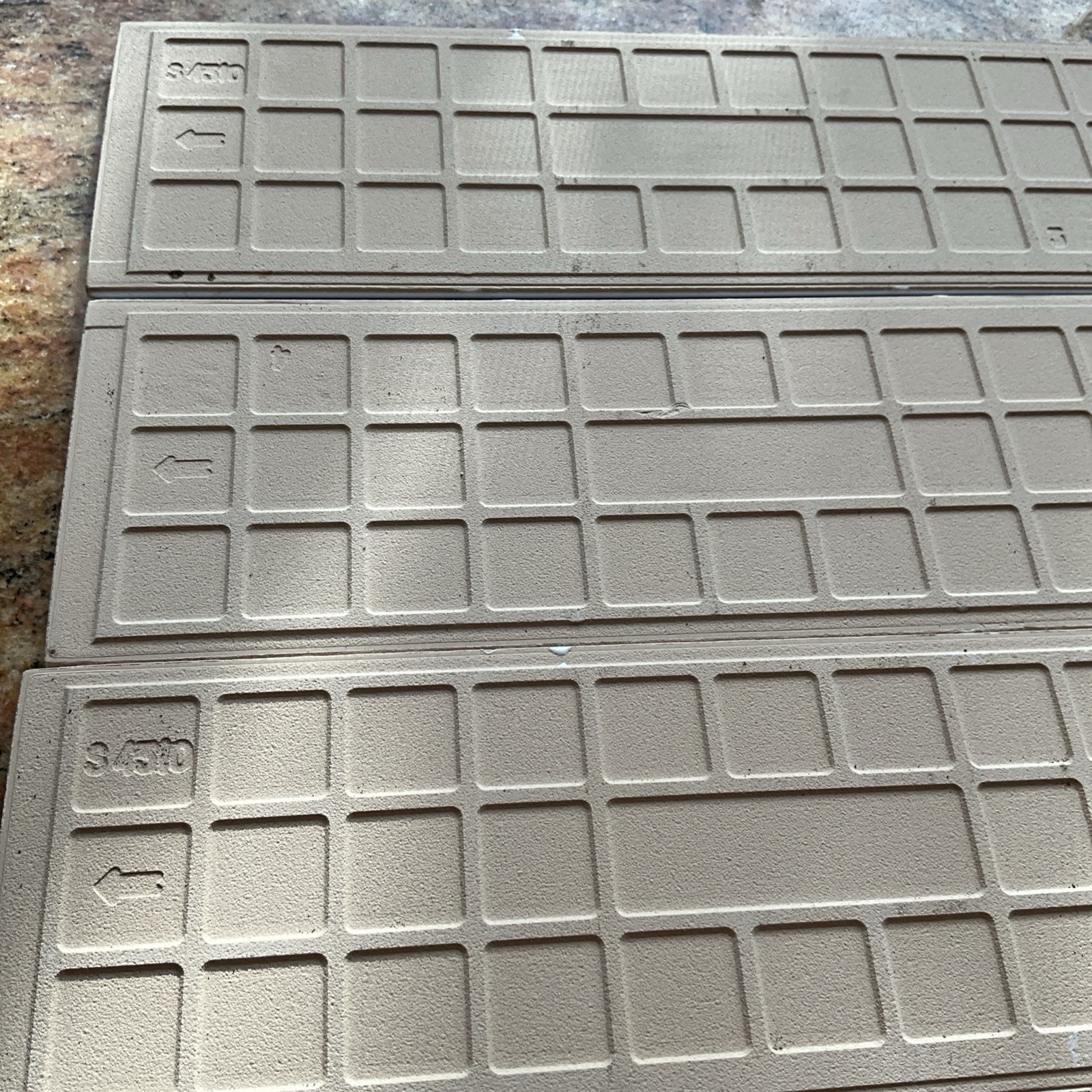 3 PCS of 3” X 10” White Gloss Bullnose Tile Trim By United States Ceramic Tile