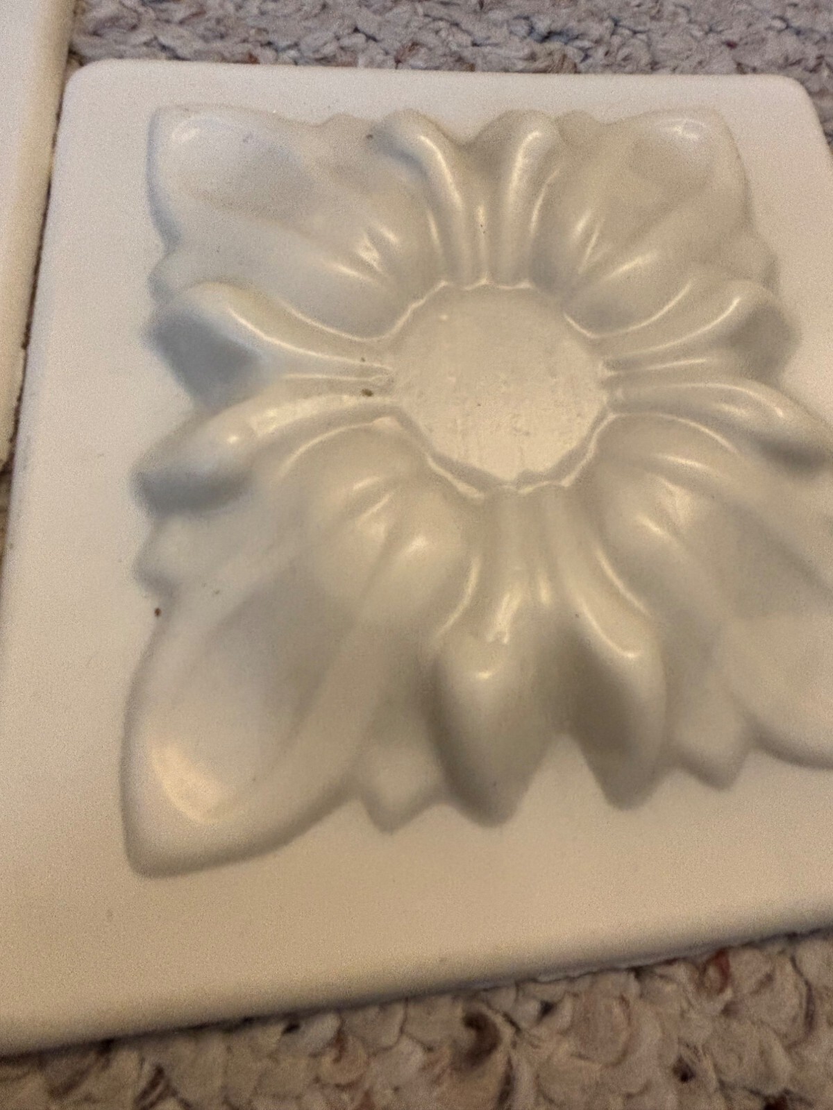 Set of 3 Demensional Resin Floral Tile 6″x6″ off White