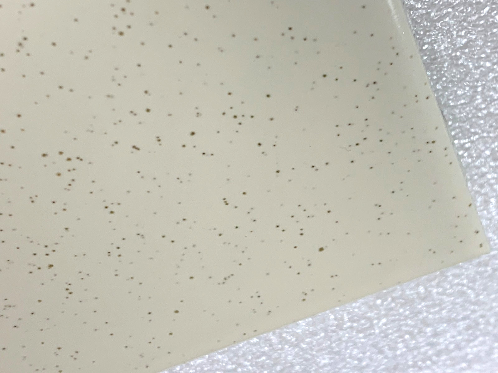 New Vintage Ceramic 4 1/4″ x 4 1/4″ Cream / Brown Sparkle Gloss Made in USA