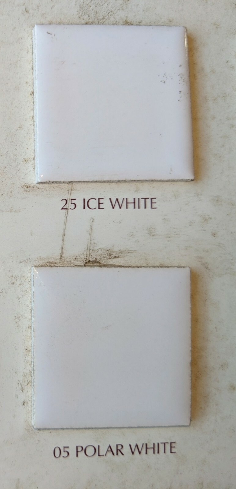 4 pcs. Vintage Gloss Ceramic Tile Polar White 05 American Olean bullnose S4449