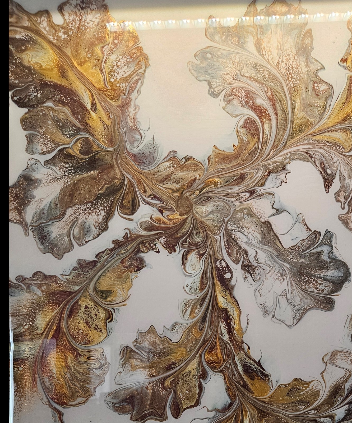 Lg 24×36 Beautiful epoxy resin coated floral dutch pour/w matching coasters.