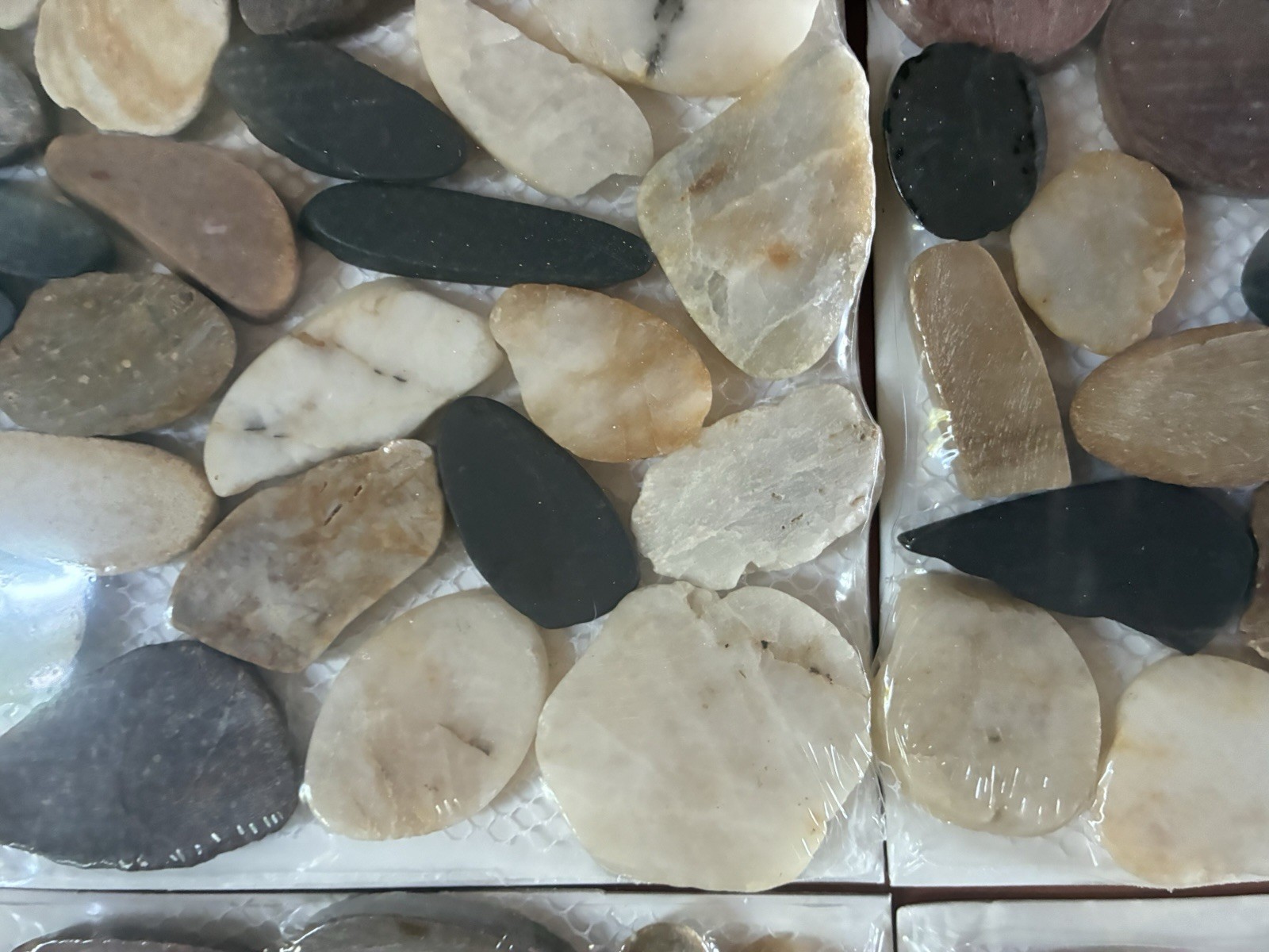 Pebblino Mosaici Flat Mixed Honed Pebble 12×12 #100132174 Lot of 4