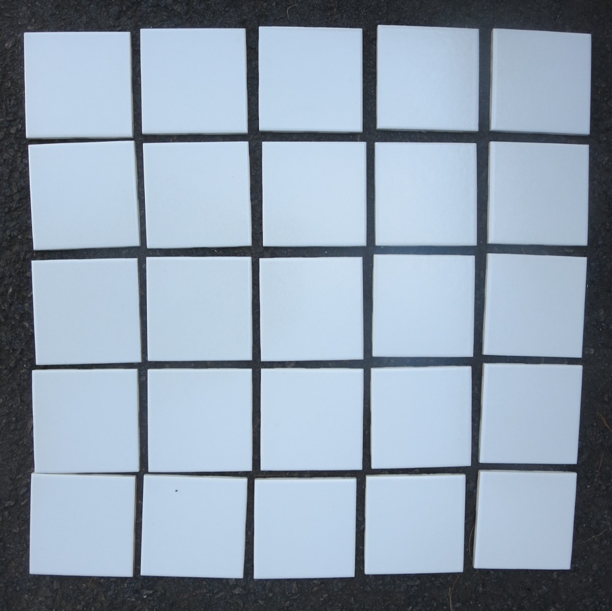 Lot of 25 Vintage Florida Tiles FT 55 Matte Ceramic Bone White 4 3/8 x 4 3/8