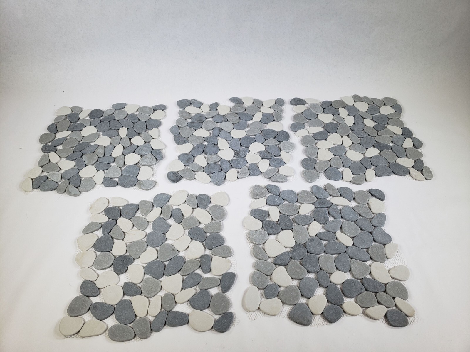 Diflart Pebble Tile for Shower Floor Java Tan & White 5 Sq.ft Pebble Backsplash