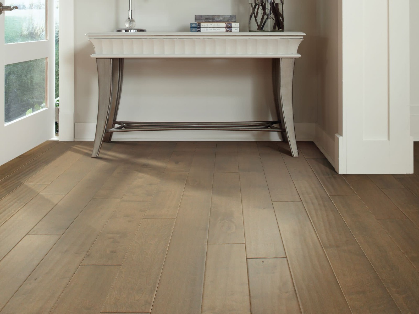 Shaw SW520 Biscayne Bay 5″W Subtle Scraped Engineered Hardwood