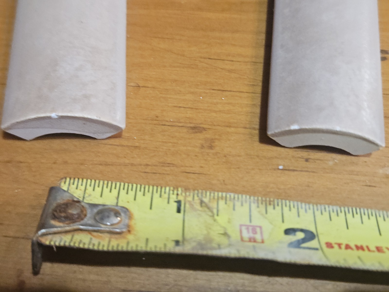 Discontinued Dal Tile Ceramic Tile Quarter Round Trim Corner