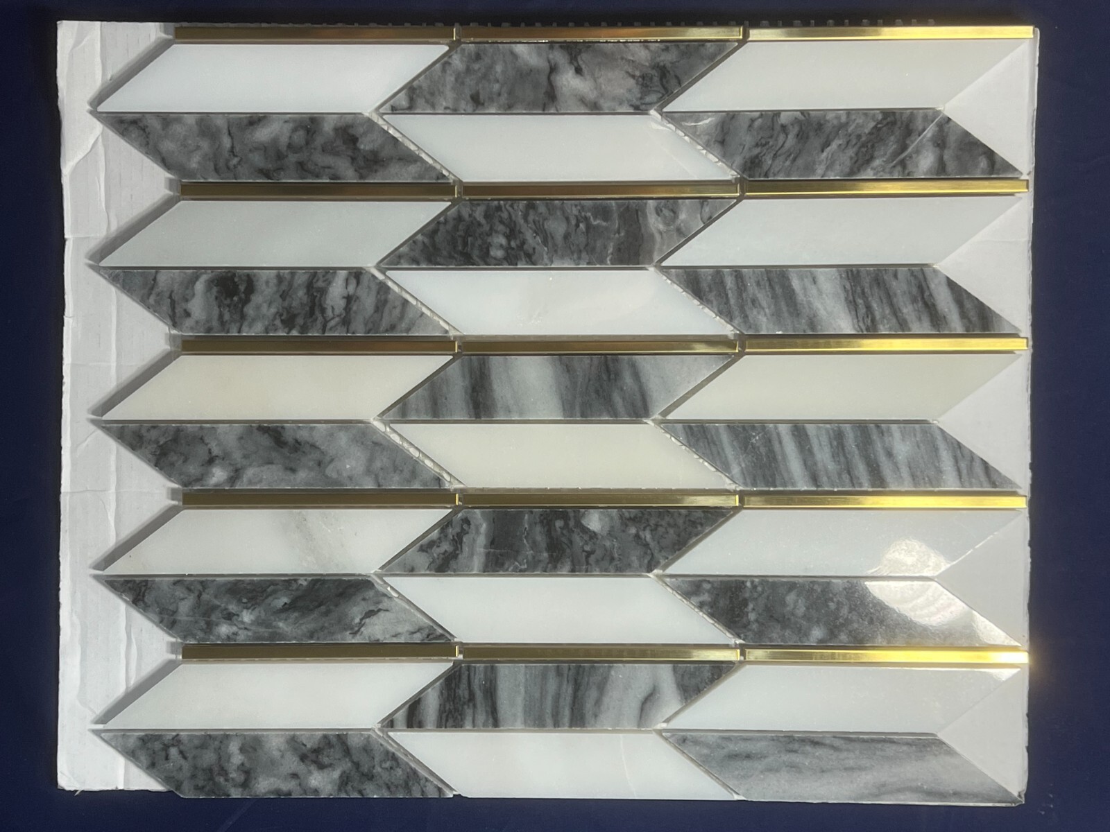 S20 Carrara White/Grey/Gold Marble Arrow Mosaic Tile Kitchen Bathroom, 7 sheets
