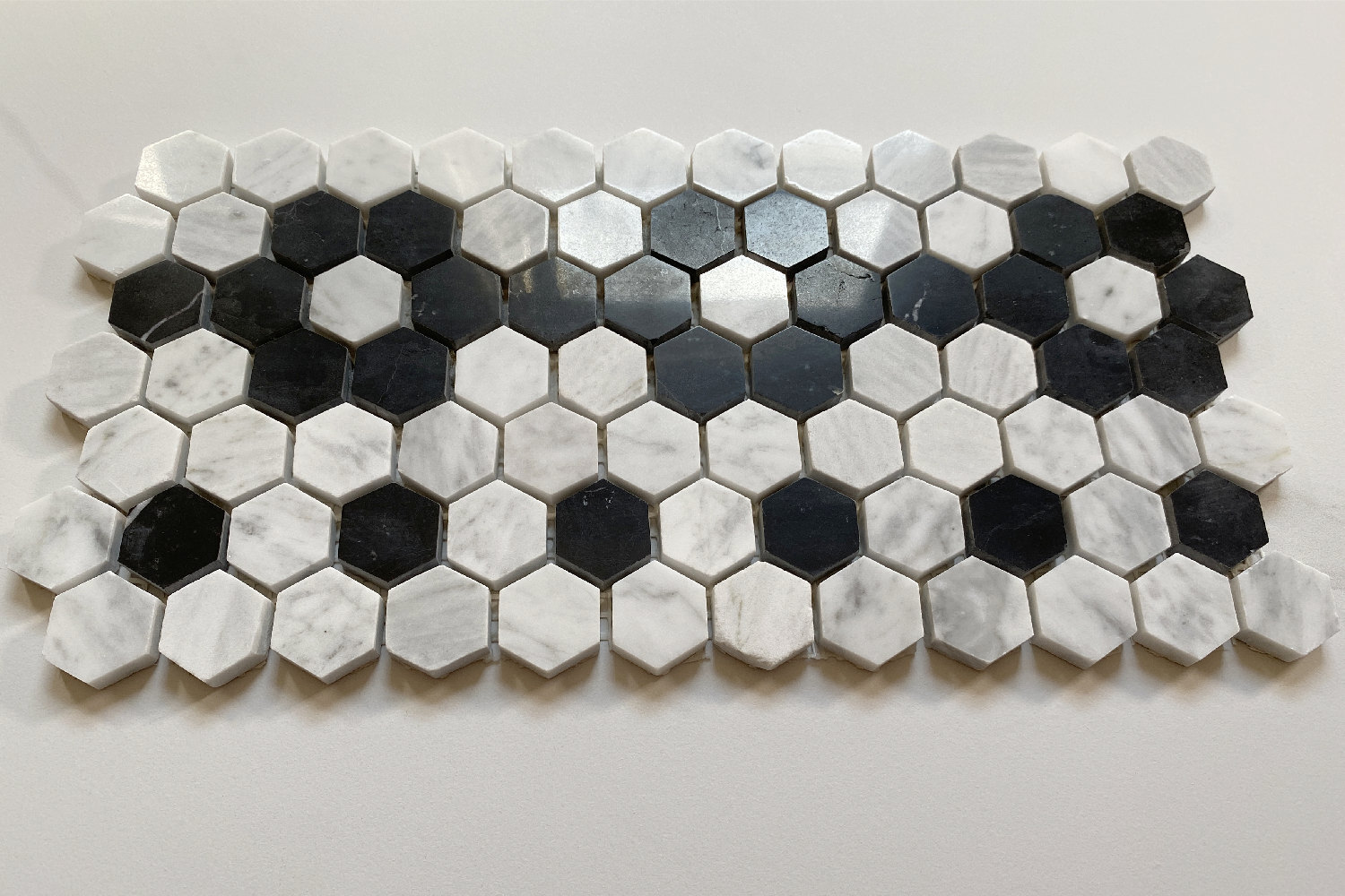 C31B2XP Carrara White Marble Hexagon Mosaic Border Flower Tile Polished 1″