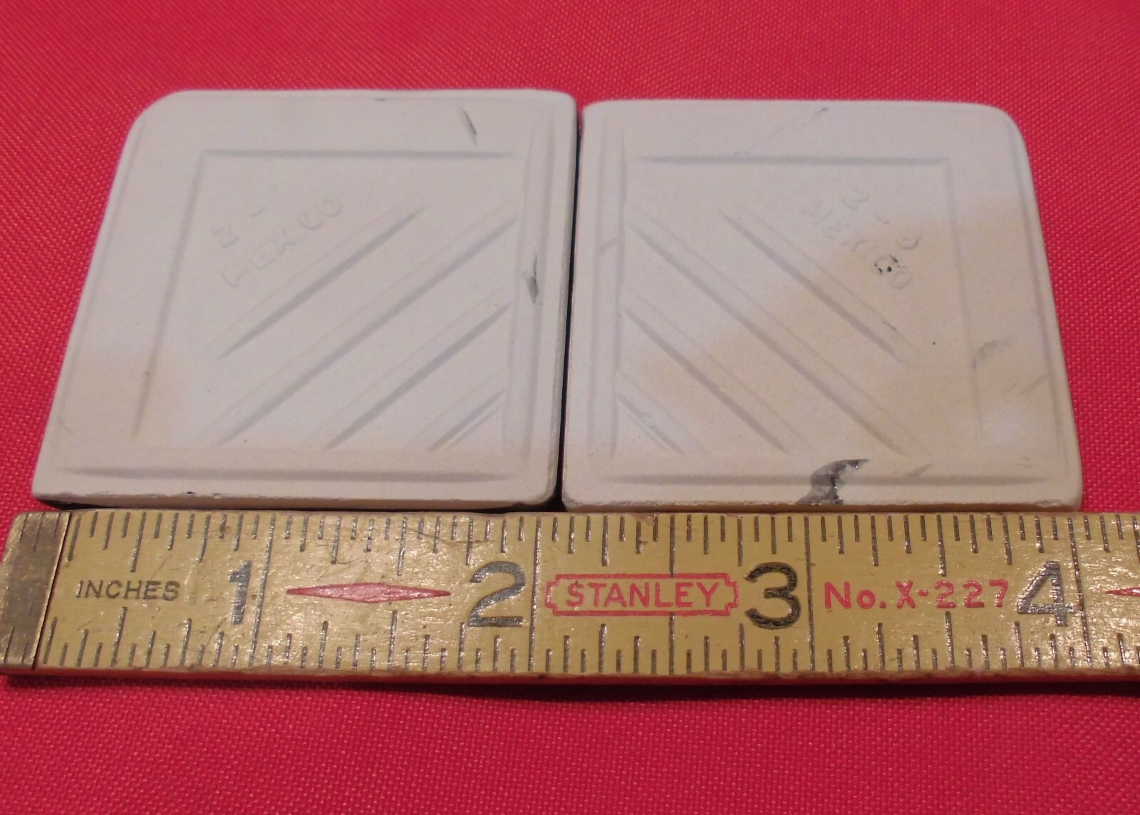 2 pcs. *Glossy Black* 2″ X 2″ X 5/16″ Ceramic Surface Bullnose Corner Tiles NEW