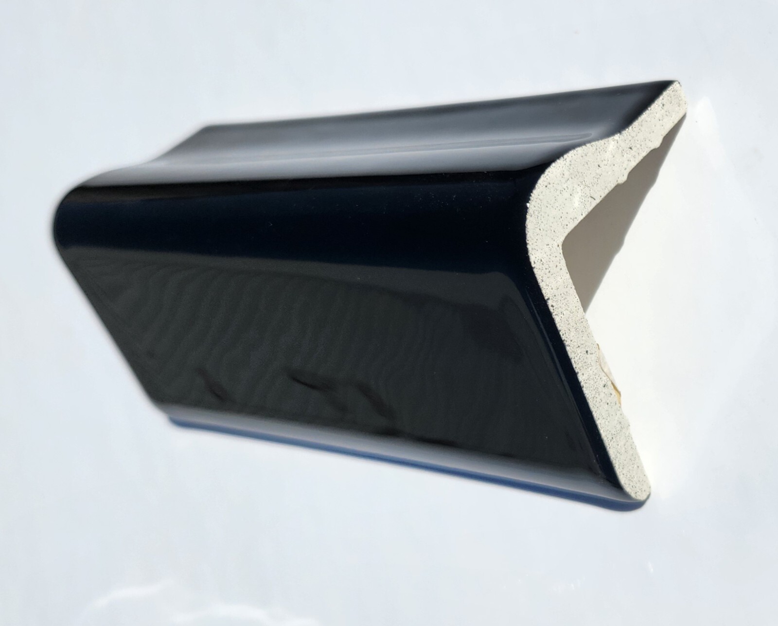 Glossy Black V Cap Ceramic Tile Countertop And Corner