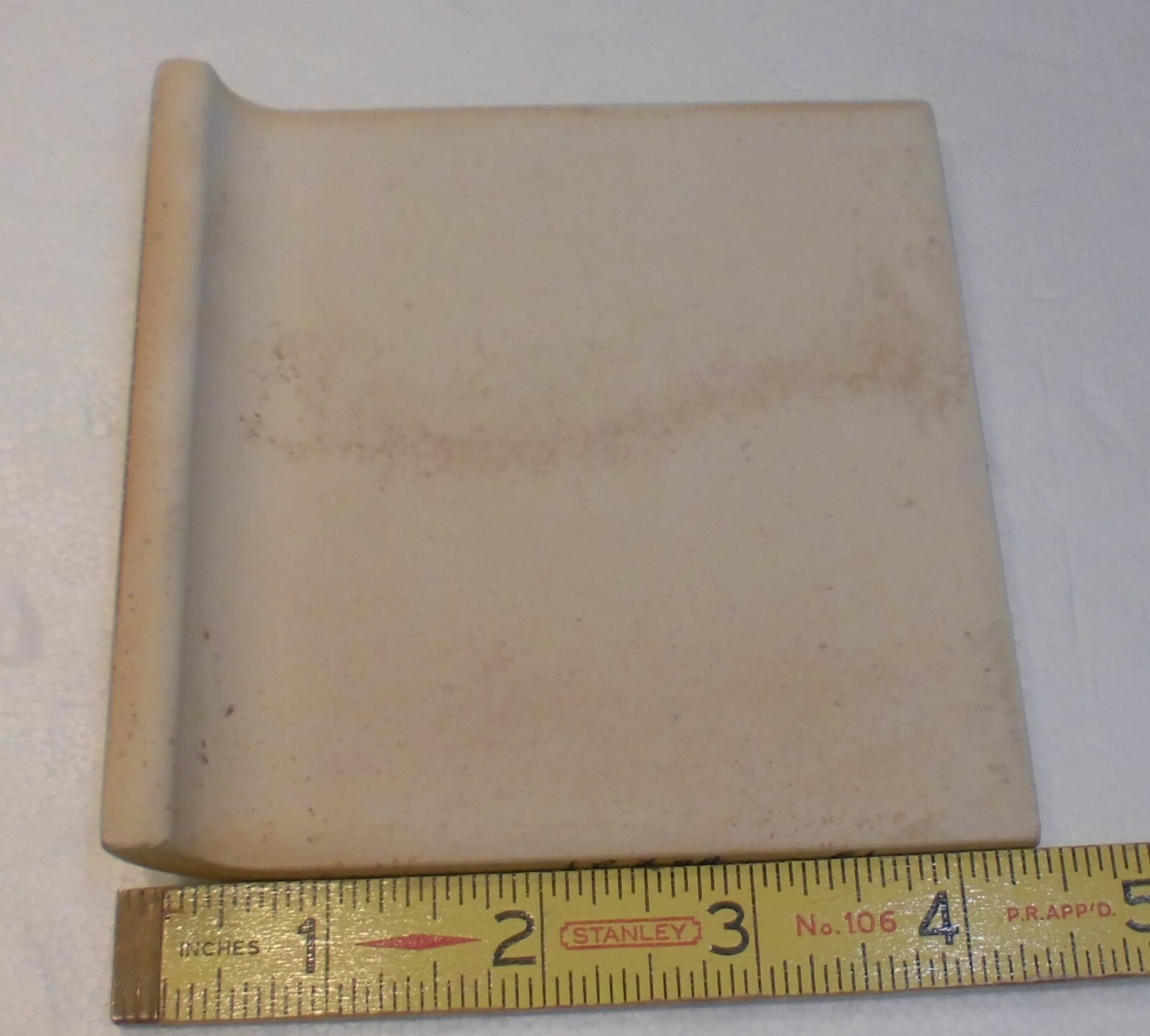 1pc. Blue + hint of green: Radius Bullnose Ceramic Tile 4-3/8″: Glossy, Mud Cap