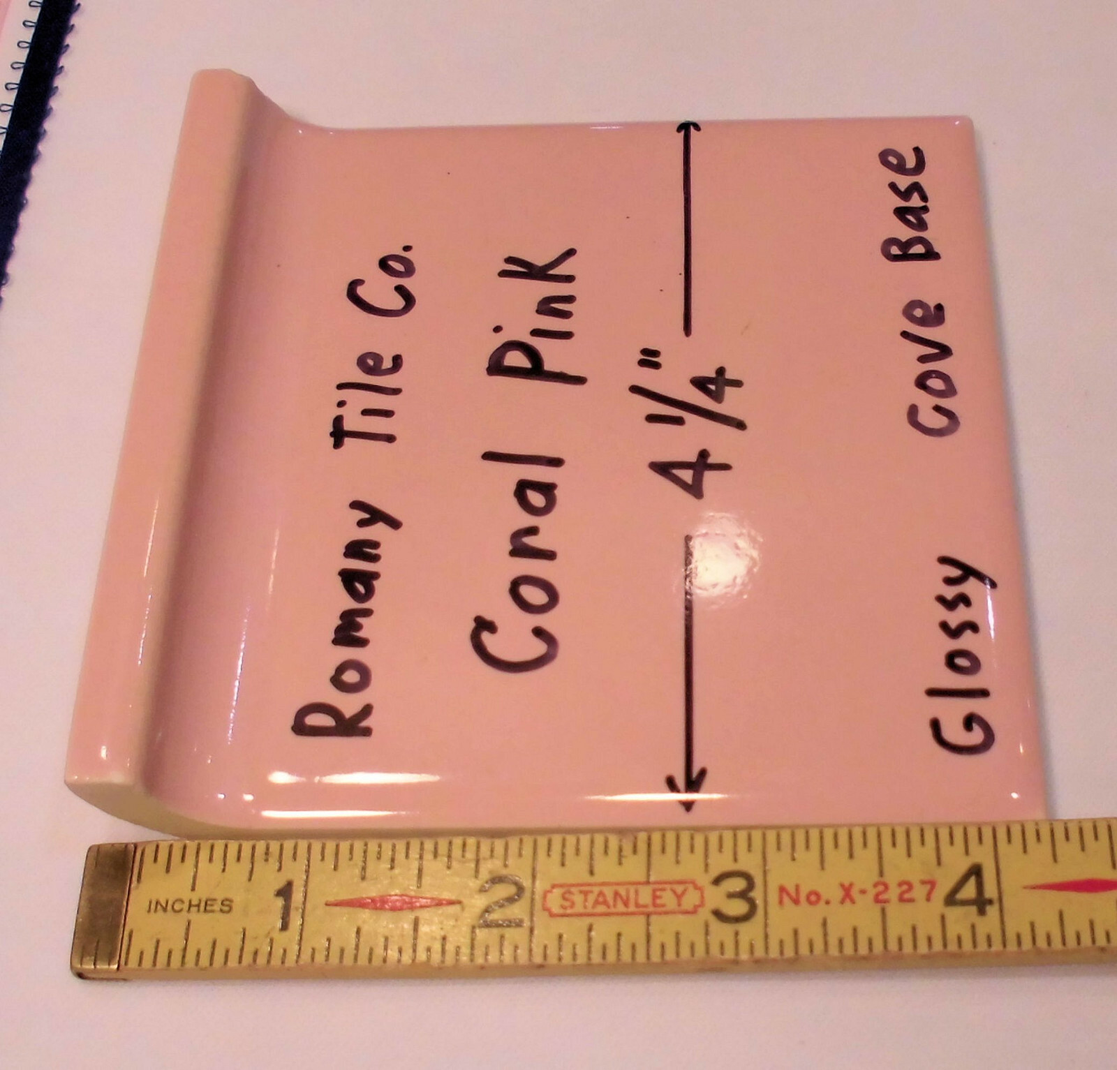 1pc. *Coral Pink* 4-1/4″ Glossy Ceramic Cove Base Tile; Romany Co. Flat Top