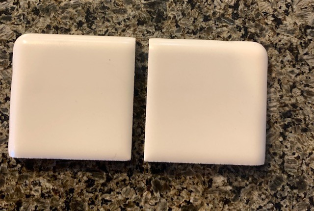 Florida Tile-#703 Matte-Bone 2″ x 2″ Flat Surface Bullnose Corner (2 pc)