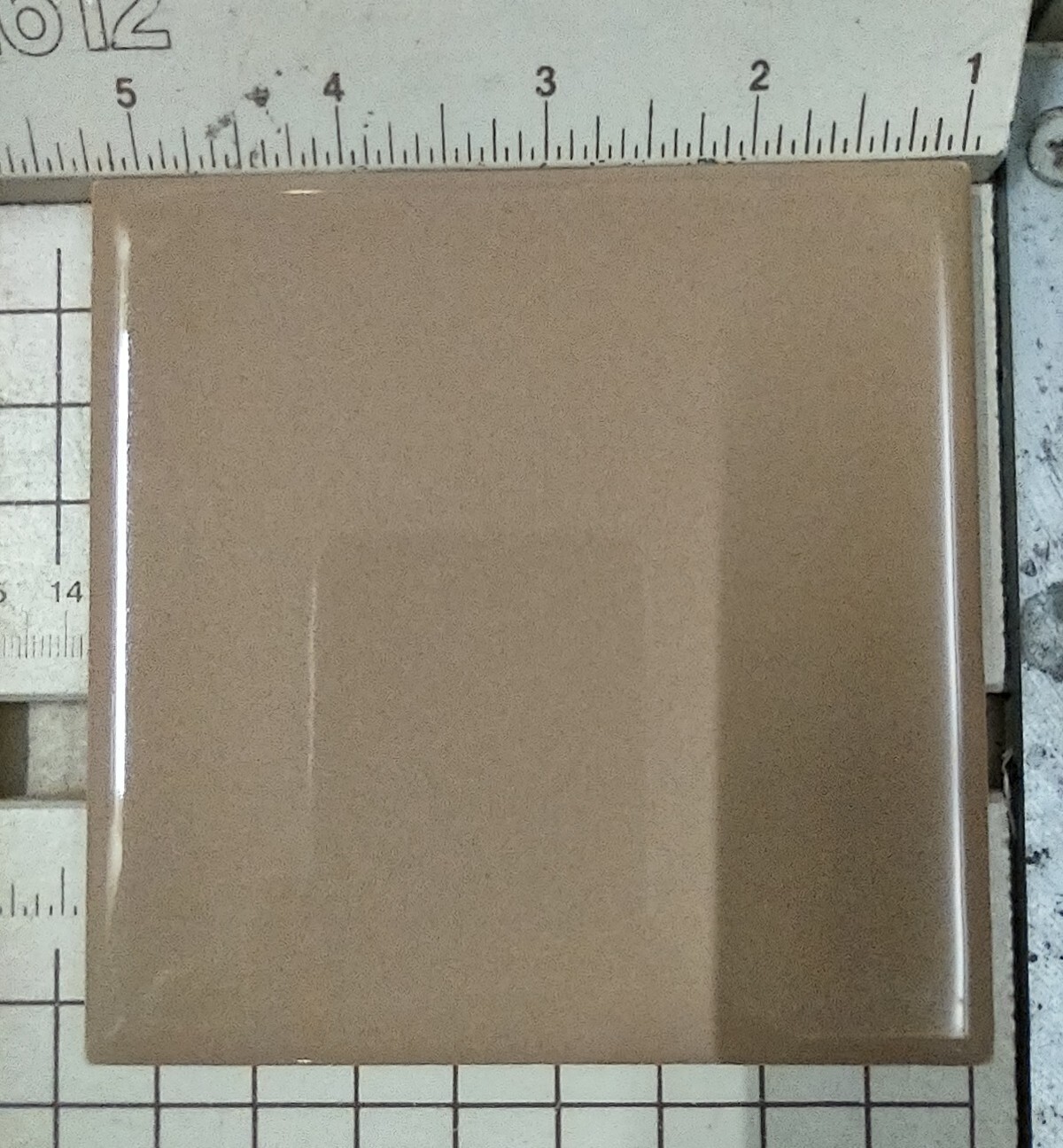 STYLON 261 CREME DE MOCHA MID CENTURY MODERN 4-1/4″ Gloss Ceramic Tile NOS 1962