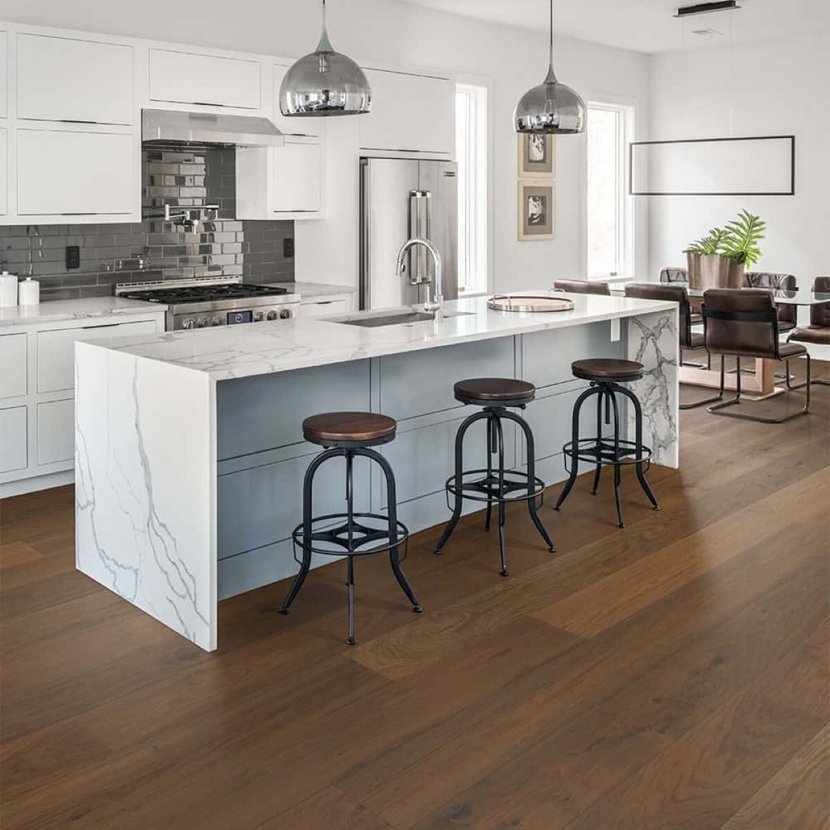*ENTIRE LOT * Valinge Waterproof HARDENED WOOD FLOORING MEDIUM SMOKED OAK 347029