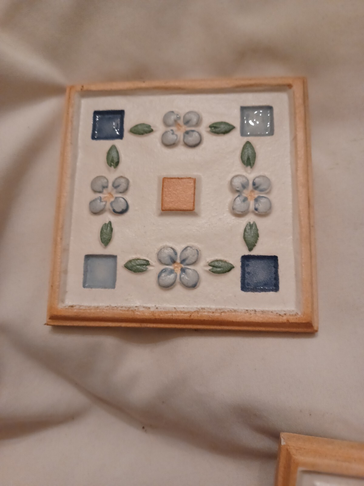 11 pieces – Decorative Ceramic Tile 3 7/8 X 3 7/8 inches – flowers & squares