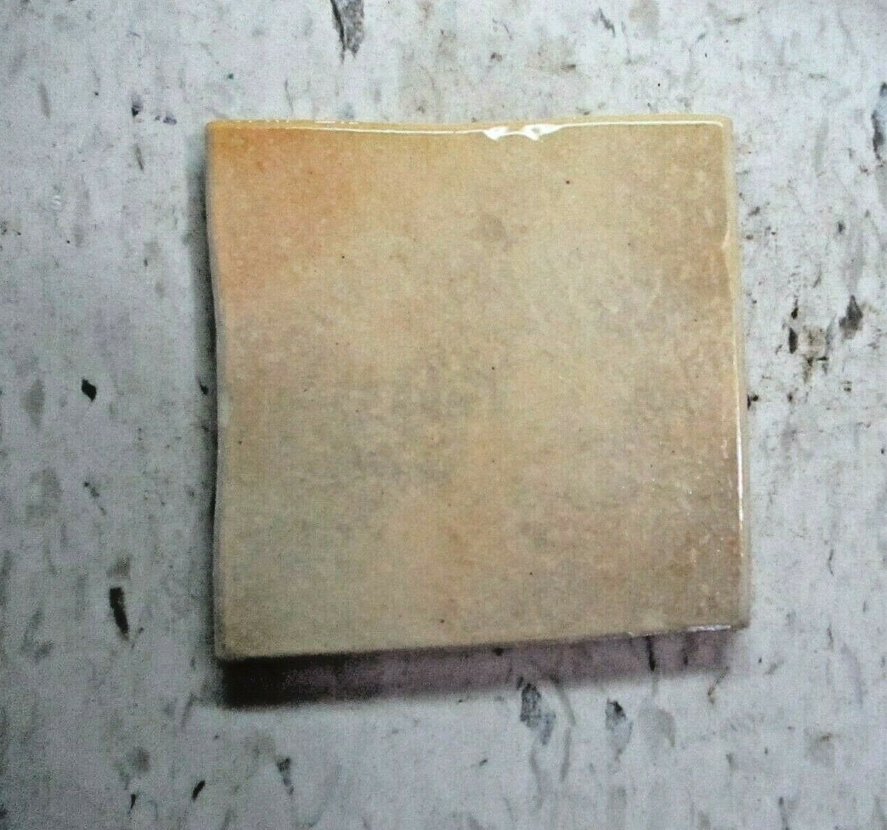 1 Floor Tile Italy Gloss Beige Roughly 3-7/8″ Sq. Porcelain MCM Made Imperfect