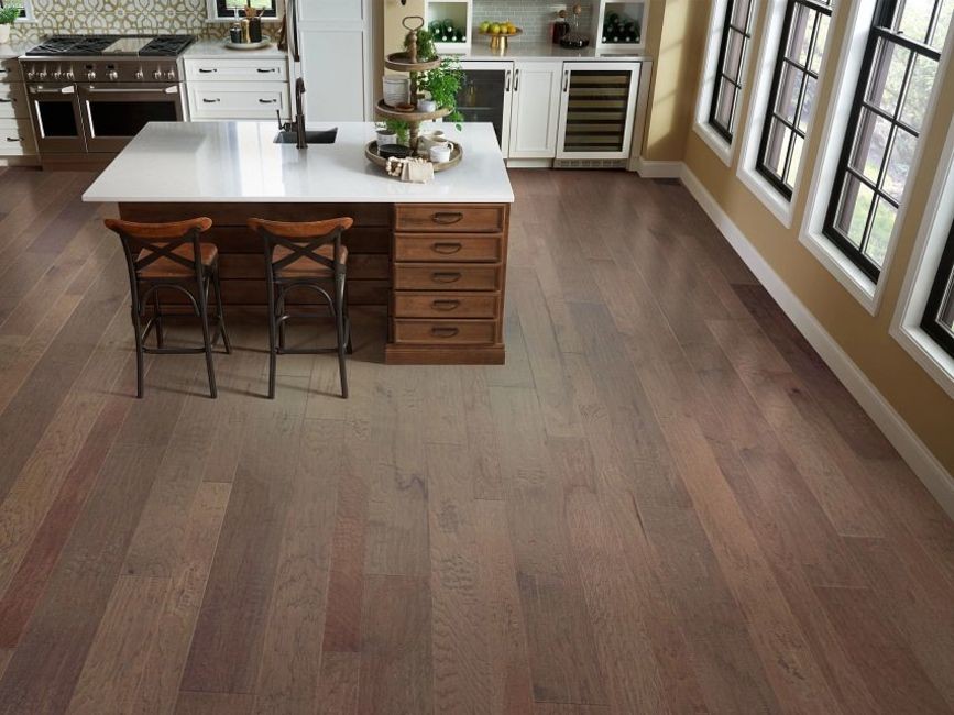 Shaw SW742 Pebble Hill Mixed Width Varying Widths Handscraped – Off White